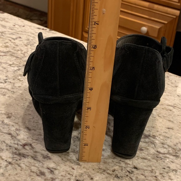 Stephen Kelian  black suede, belt buckle , shoes - Picture 6 of 13